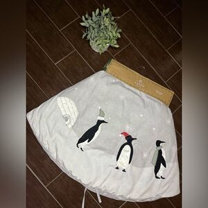 Aspen Grey penguin and igloo tree skirt